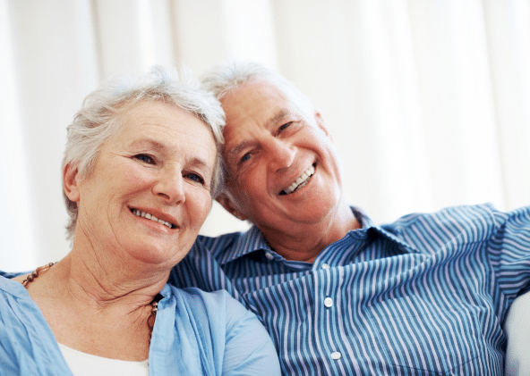 elderly-couple-smiling